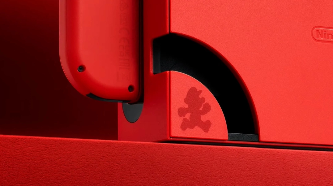 玛利欧红 OLED Switch 主机同步发表