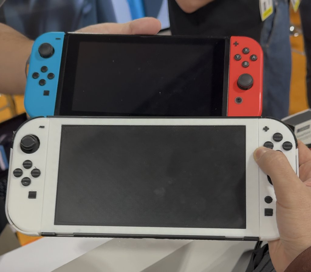 CES 2025 第三方厂商公开 Switch 2 保护壳和手柄配件